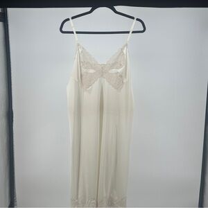 Vintage Large Champagne Lace Slip Glamour‎ Feminine